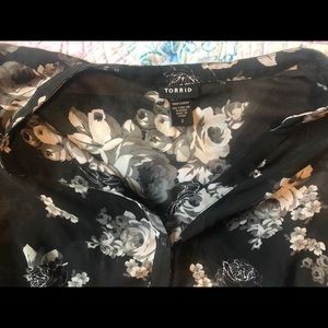 TORRID CHIFFON BABYDOLL TUNIC